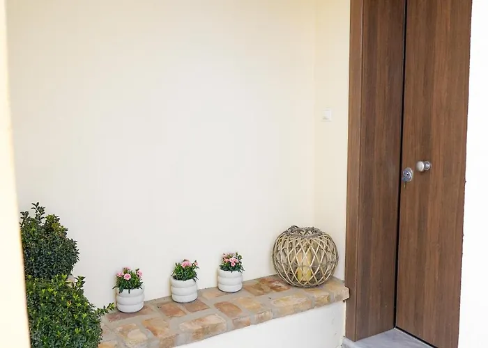 Apartamento Kontis 2 *
